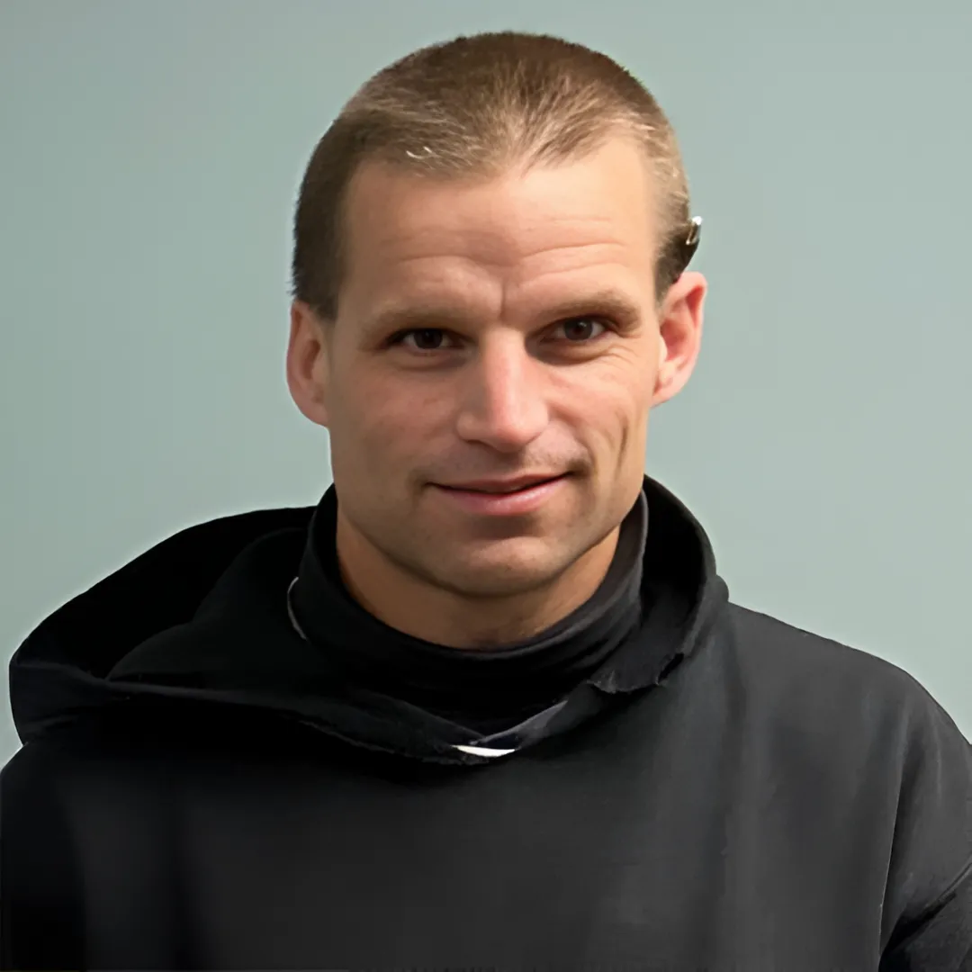 Eric v2 picsart aiimageenhancer